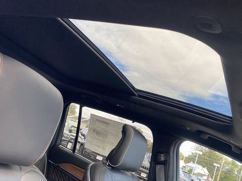 New 2025 Jeep Grand Cherokee L Summit image 32