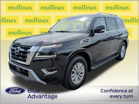 Used 2024 Nissan Armada SV RWD image 2