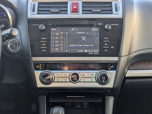 Used 2017 Subaru Outback 2.5i Limited image 15