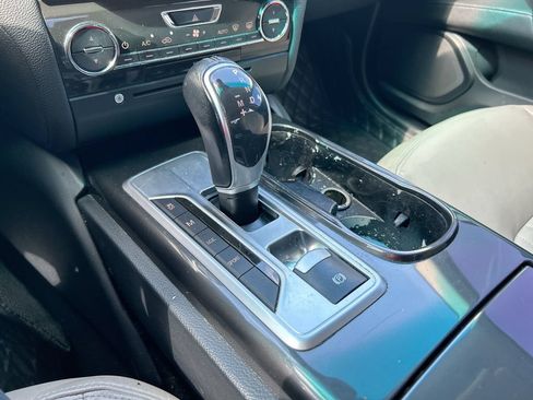 Used 2015 Maserati Ghibli RWD image 26