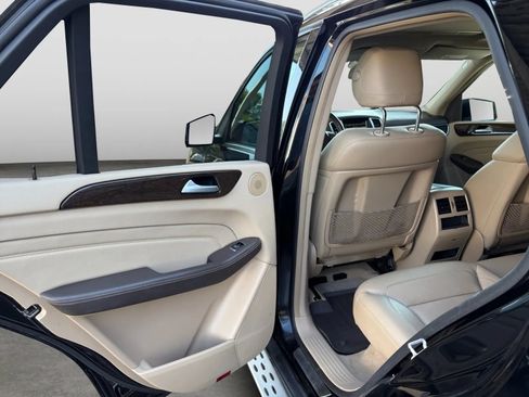 Used 2014 Mercedes-Benz ML 350 BlueTEC 4MATIC image 14