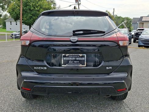 Certified 2023 Nissan Kicks SR w/ SR Premium Package FWD image 5