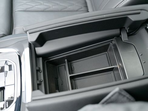 Used 2025 BMW ALPINA XB7 ALPINA XB7 image 31