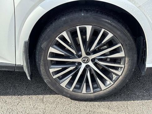 Used 2023 Lexus RX 350 Premium Plus w/ Cold Area Package FWD image 9