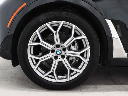Used 2022 BMW X7 xDrive40i w/ Premium Package image 8