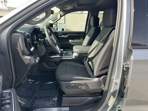 New 2026 GMC Sierra 1500 Elevation w/ LPO, Elevation Black Package RWD image 21