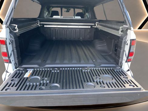 Used 2025 Nissan Frontier SV w/ SV Convenience Package AWD/4WD image 20