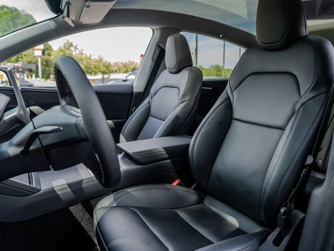 Used 2026 Tesla Model Y AWD image 16