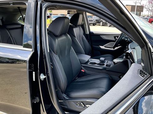 Certified 2023 Acura MDX SH-AWD w/ Technology Package image 11