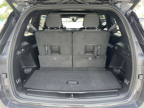 New 2025 Jeep Grand Cherokee L Laredo w/ Luxury Tech Group I image 29