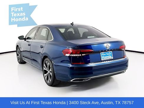 Used 2022 Volkswagen Passat 2.0T SE image 6