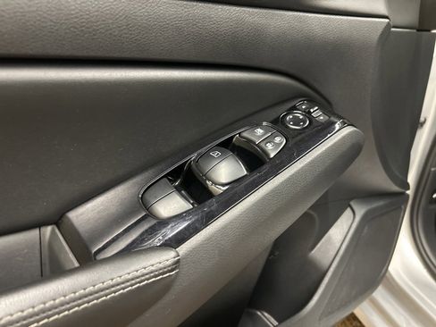 Used 2023 Nissan Altima 2.5 SV image 25