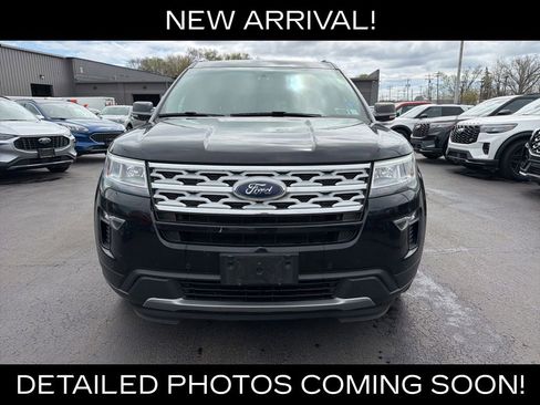 Used 2019 Ford Explorer XLT w/ Equipment Group 202A image 2