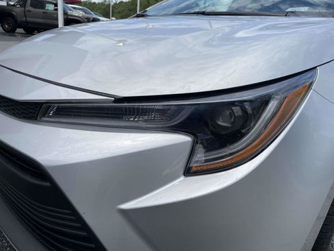 Used 2024 Toyota Corolla LE FWD image 5