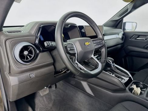 Used 2023 Chevrolet Colorado LT w/ LT Convenience Package AWD/4WD image 9