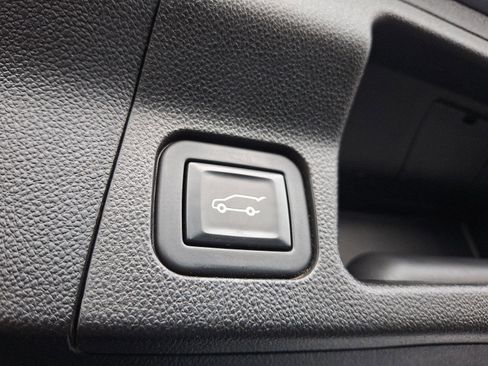 Used 2021 GMC Acadia SLE w/ Driver Convenience Package image 49