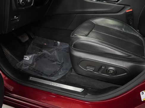 Certified 2023 Jeep Grand Cherokee L Overland image 44