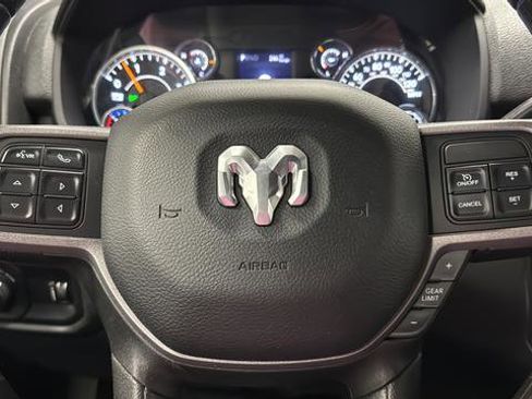Used 2022 RAM 3500 Tradesman AWD/4WD image 15