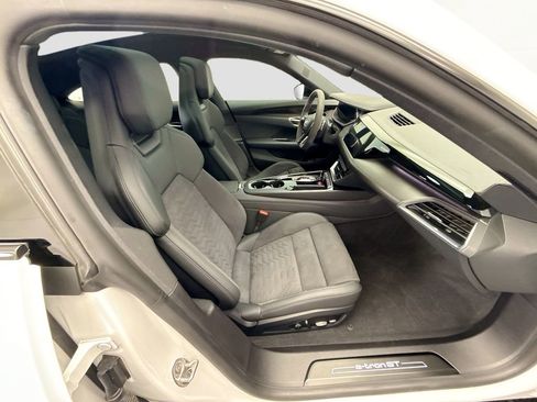 Certified 2024 Audi e-tron GT Premium Plus image 19