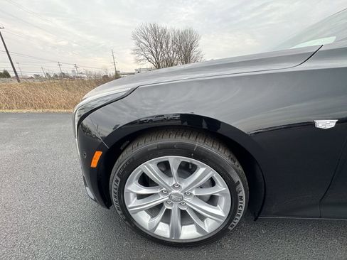 Used 2025 Cadillac CT5 Premium Luxury RWD image 10