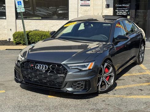 Used 2025 Audi S6 Premium Plus w/ Premium Plus Package AWD/4WD image 2