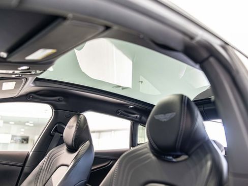 Used 2021 Aston Martin DBX AWD/4WD image 20