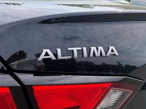 Used 2023 Nissan Altima 2.5 SV AWD/4WD image 28