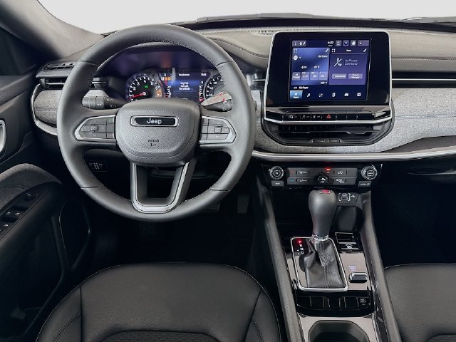 New 2026 Jeep Compass Latitude AWD/4WD image 21