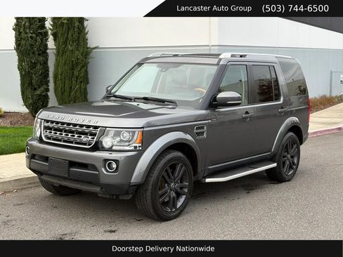 Used 2015 Land Rover LR4 HSE image 1