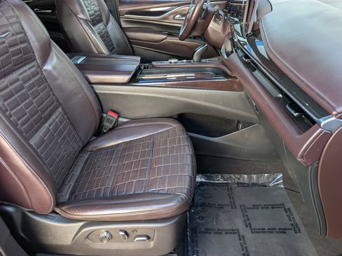 Certified 2023 Cadillac Escalade Sport Platinum AWD/4WD image 12