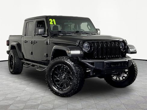 Used 2021 Jeep Gladiator Sport AWD/4WD image 3