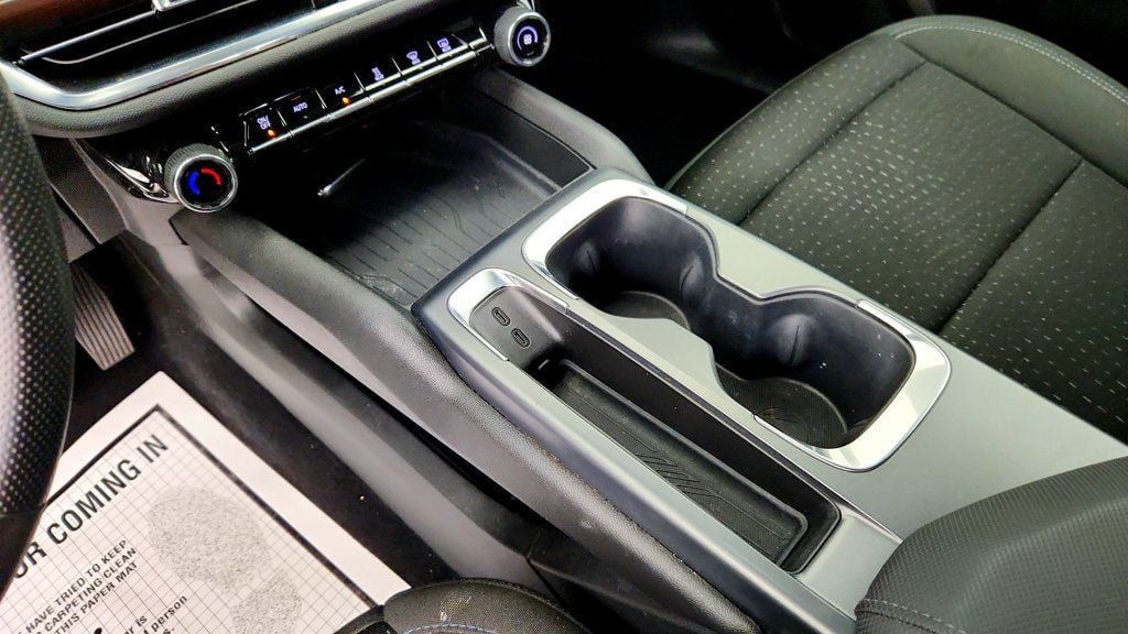 Used 2025 Chevrolet Equinox EV LT FWD image 15