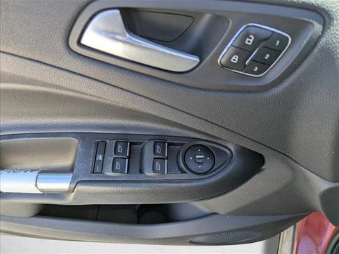 Used 2013 Ford Escape Titanium w/ Parking Technology Pkg image 10