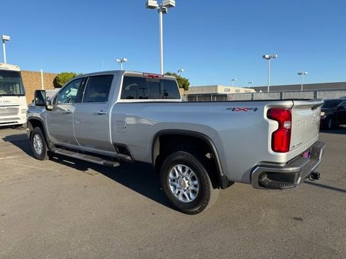 Used 2022 Chevrolet Silverado 3500 LTZ w/ LTZ Convenience Package image 5
