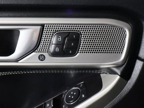 Used 2022 Ford Explorer Limited w/ Equipment Group 301A image 40