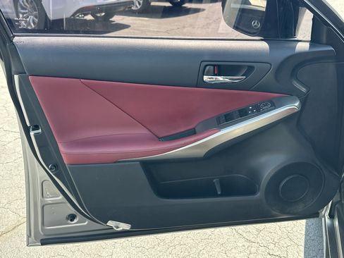 Used 2016 Lexus IS 200t w/ F Sport Package RWD image 11