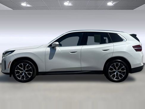Used 2026 BMW X3 xDrive30 w/ Convenience Package AWD/4WD image 2