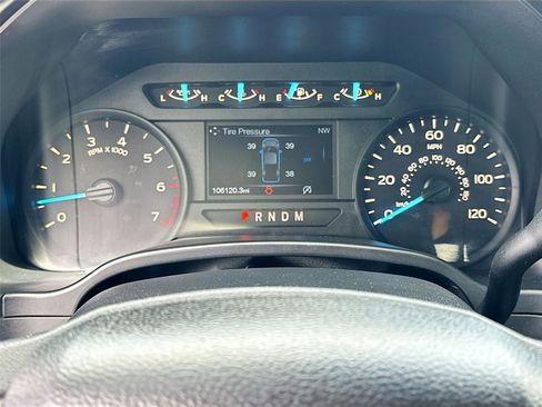 Used 2018 Ford F150 XL w/ Equipment Group 101A Mid AWD/4WD image 12