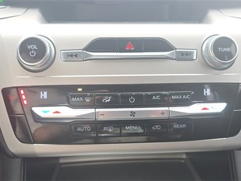 Used 2021 Ford Explorer XLT w/ Class III Trailer Tow Package image 30