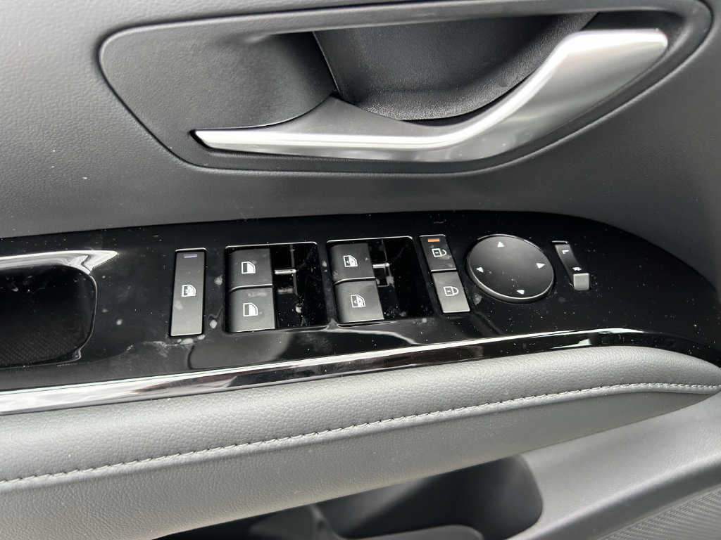 Used 2025 Hyundai Tucson SEL FWD image 23