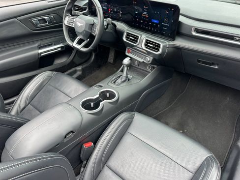 Used 2025 Ford Mustang Premium RWD image 15