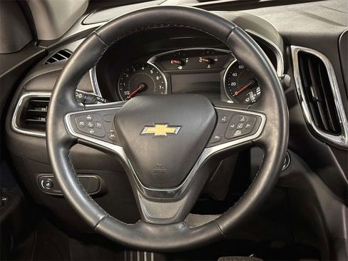Used 2023 Chevrolet Equinox LT image 17