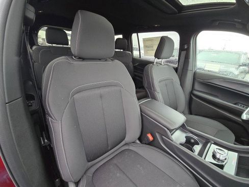 New 2026 Jeep Grand Cherokee L 4WD image 13