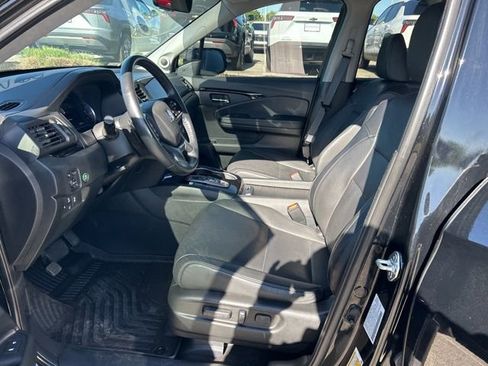Used 2022 Honda Pilot Elite image 6
