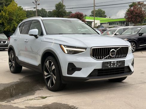 Used 2024 Volvo XC40 B5 Ultimate w/ Protection Package Premier AWD/4WD image 7