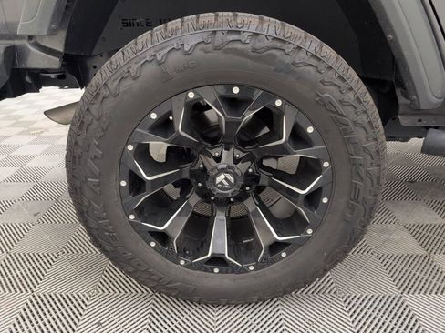 Used 2023 Jeep Wrangler Willys image 19