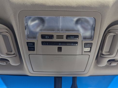 Used 2013 Toyota Camry XLE image 28