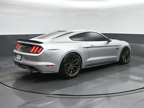 Used 2016 Ford Mustang GT Premium w/ Equipment Group 401A RWD image 7