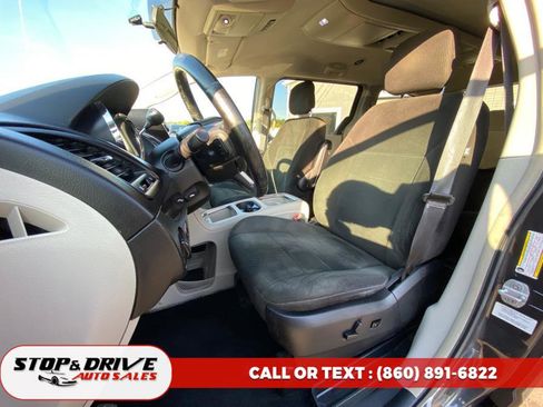Used 2012 Dodge Grand Caravan Crew image 16