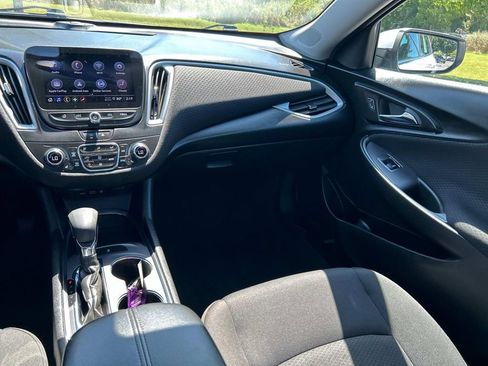 Used 2023 Chevrolet Malibu LT image 16